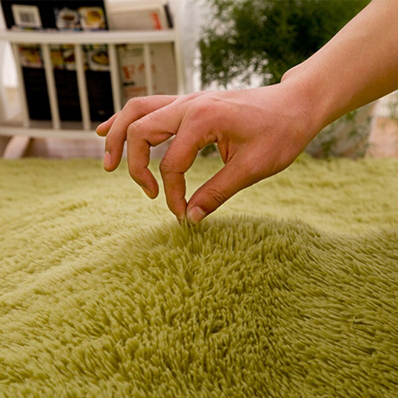 White Faux Fur Carpet for Living Room, Bedroom & Kids' Room